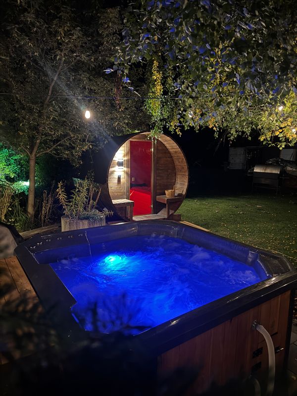 Sauna Beczka i balia kwadratowa, realizacja WarmEscape